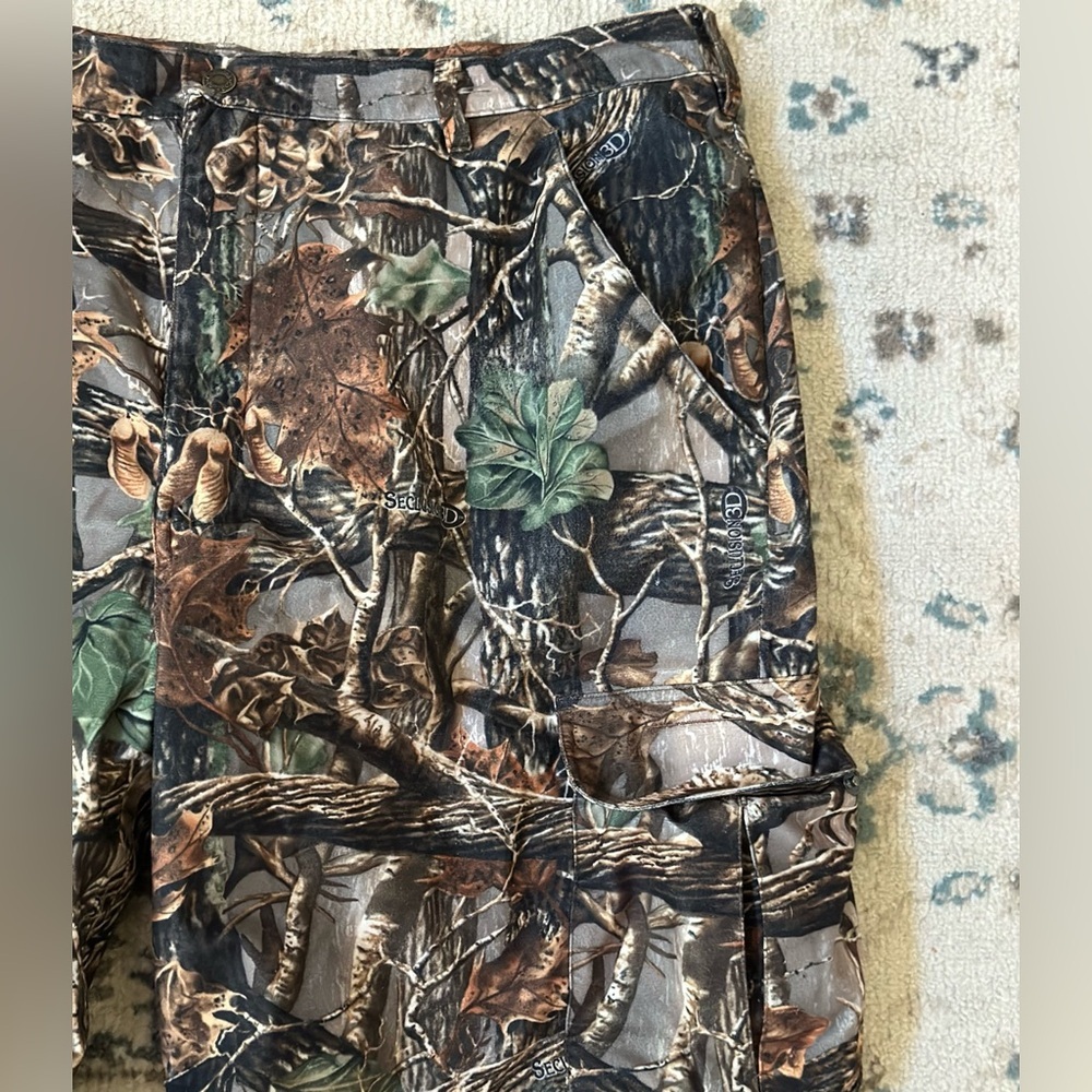 Camouflage Cabela’s  Cargo Pants Realtree - Picture 2 of 3